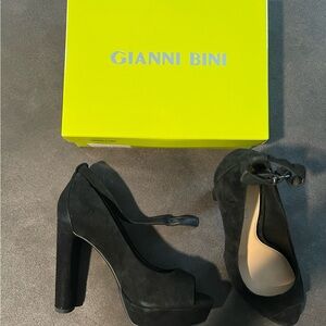 Gianni Bini Black Women's Heels